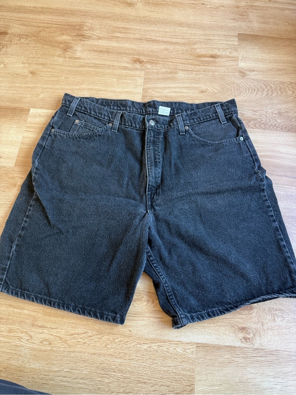 Vintage Orange Tab Levi’s Black 550 Denim Shorts Size 40